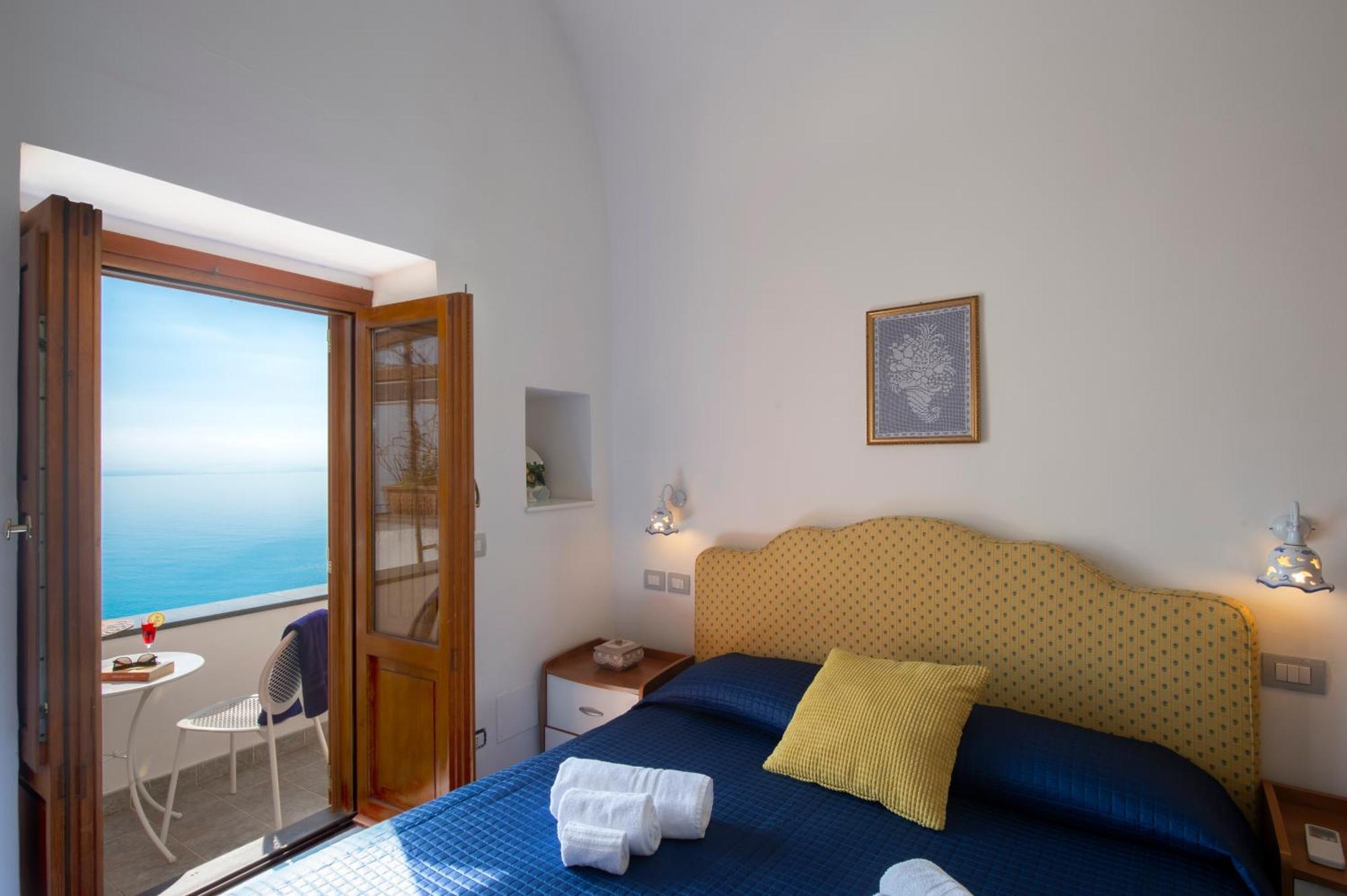 La Casa Accanto Amalfi Bagian luar foto