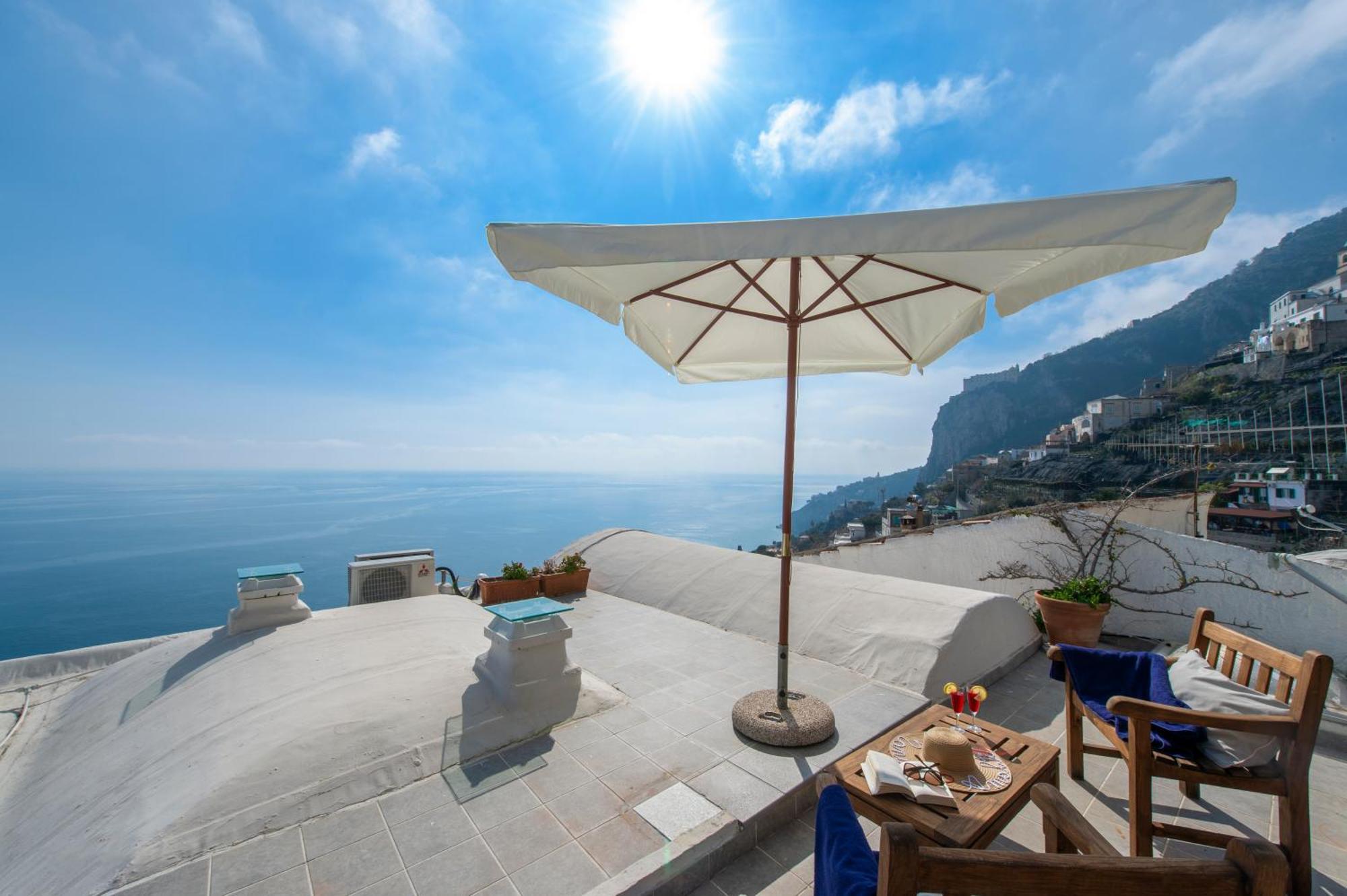 La Casa Accanto Amalfi Bagian luar foto