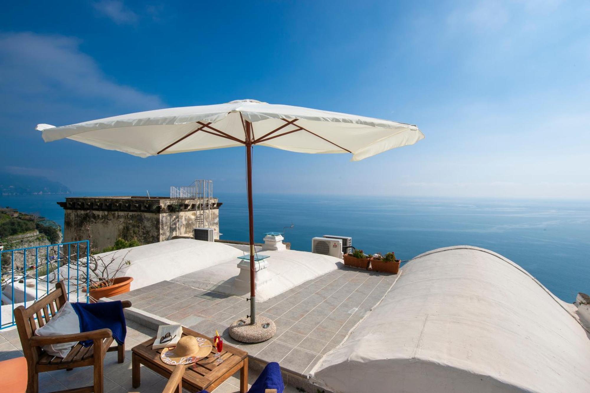 La Casa Accanto Amalfi Bagian luar foto